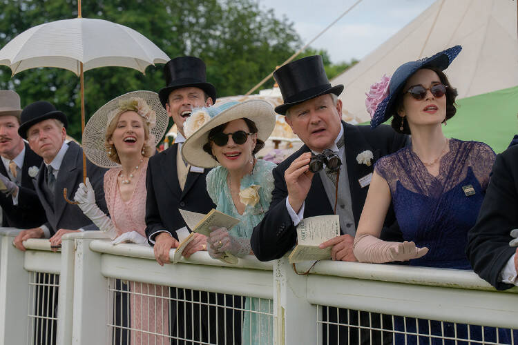 














































    
    
    
    
        
    
    
        
    










    Bande-annonce du film Downton Abbey III - Le Grand Final


