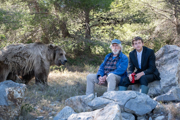 














































    
    
    
    
        
    
    
        
    










    Bande-annonce du film L'Homme qui a vu l'ours qui a vu l'homme


