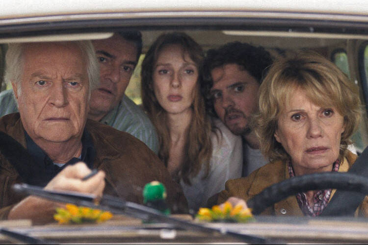 














































    
    
    
    
        
    
    
        
    










    Bande-annonce du film Chers parents


