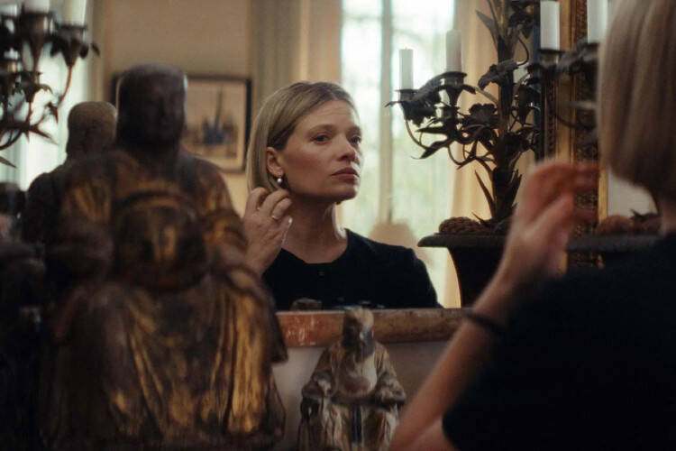 














































    
    
    
    
        
    
    
        
    










    Bande-annonce du film La Femme de


