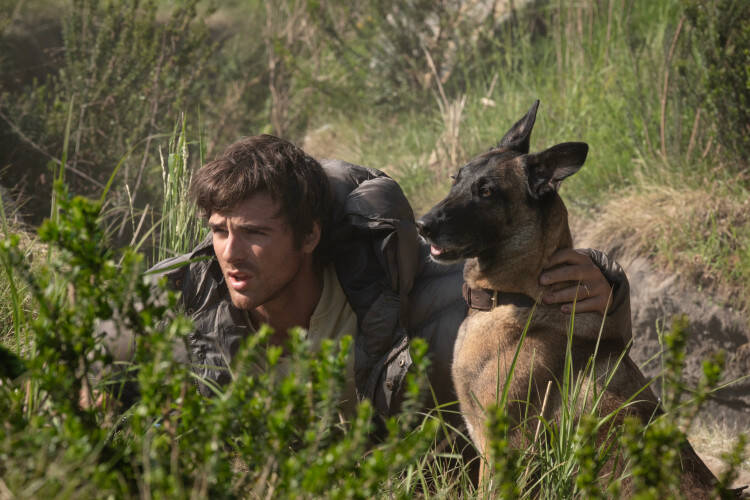 














































    
    
    
    
        
    
    
        
    










    Bande-annonce du film The Dog Stars


