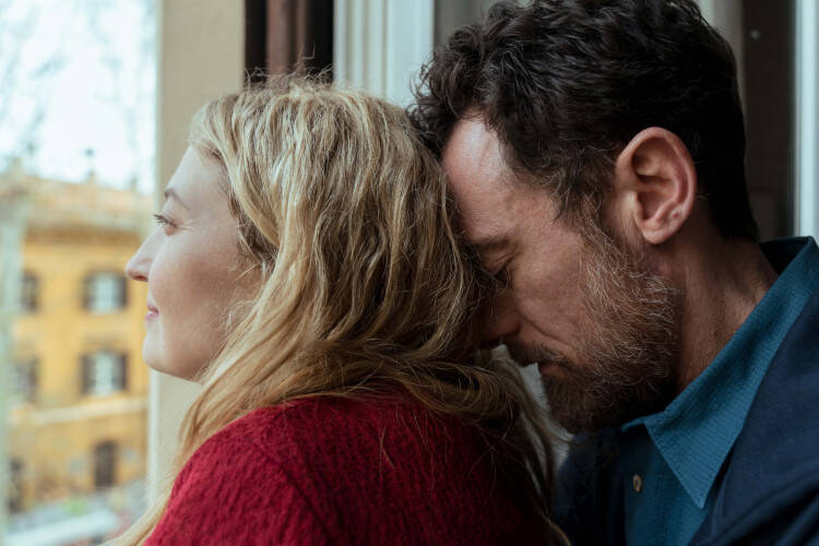 














































    
    
    
    
        
    
    
        
    










    Bande-annonce du film Trois adieux


