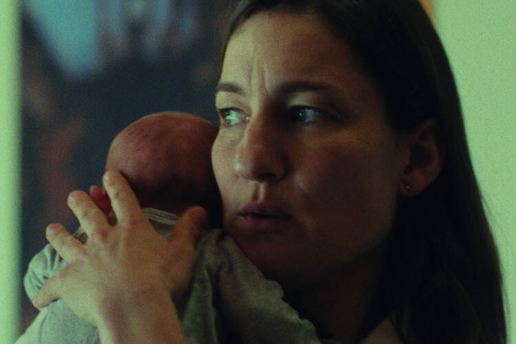 














































    
    
    
    
        
    
    
        
    










    Bande-annonce du film Mother's Baby


