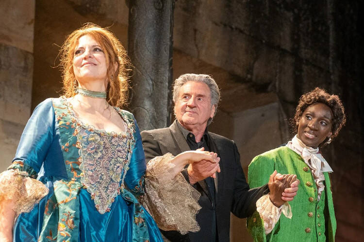 














































    
    
    
    
        
    
    
        
    










    Bande-annonce du film L'Objet du délit


