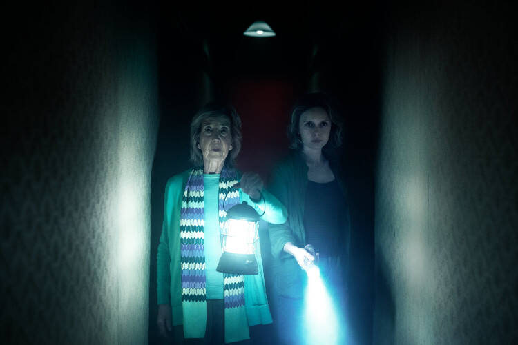 














































    
    
    
    
        
    
    
        
    










    Bande-annonce du film Insidious: L'Invasion du Lointain



