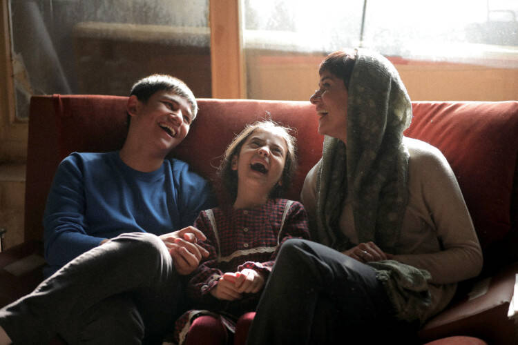 














































    
    
    
    
        
    
    
        
    










    Bande-annonce du film Woman and Child



