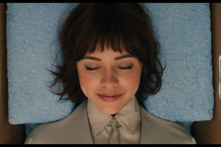 














































    
    
    
    
        
    
    
        
    










    Bande-annonce du film Klara et le soleil


